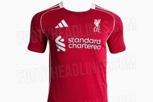 九游体育下载-利物浦新赛季主场球衣谍照：草莓红+白色，与06-07赛季球衣相似