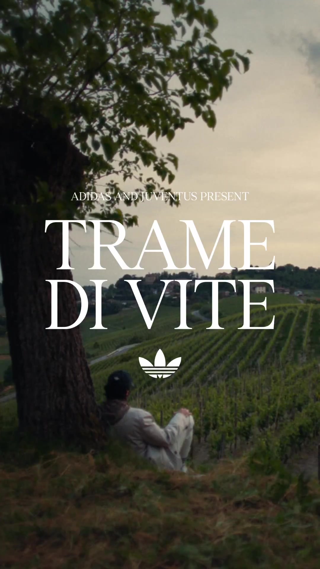 尤文新赛季第三球衣发布：经典设计，如酒醇香🍇